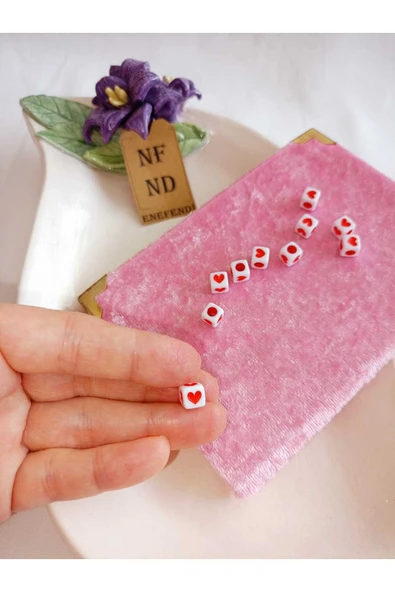 10 ADET KALPLİ KARE BONCUK SERT PLASTİK TAKI APARATI HEDİYE DELİKLİ KIRMIZI - Resim 3