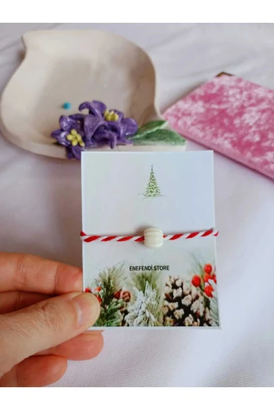 MARTENİÇKA BİLEKLİK BEYAZ(EKRU) BONCUK ŞANS BEREKET ARKADAŞ SEVGİLİ EŞ ÇOCUK HEDİYE BAHAR KARTLI. ürün görseli 1