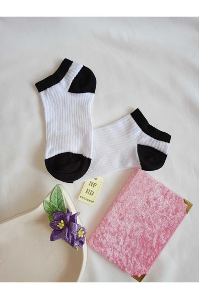 3 ÇİFT BURUN DİKİŞSİZ ÇORAP PATİK PAMUKLU KISA KONÇ DESENLİ KADIN ÇORABI 36-40 SİYAH BEYAZ - Resim 5