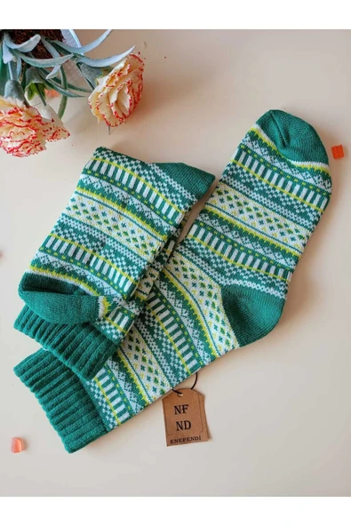 2 ÇİFT KALIN KIŞLIK YUMUŞAK ÇORAP YILBAŞI MOTİF ETNİK DESENLİ KADIN ÇORABI YEŞİL SİYAHKIRMIZI  36-40 - Resim 6