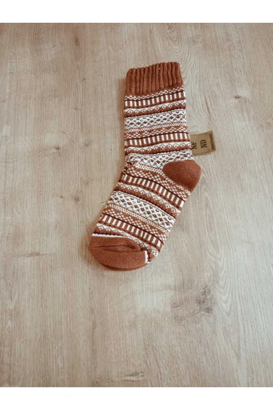 HAVLULU KIŞLIK YUMUŞAK SICAK YILBAŞI MOTİF DESENLİ ETNİK KADIN ÇORABI PAMUKLU TABA BEYAZ ÇORAP ürün görseli 1