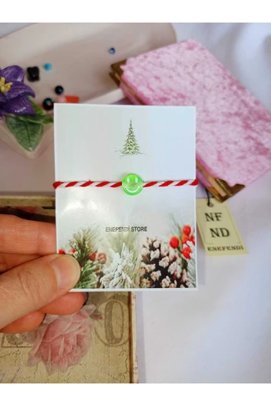 YEŞİL ŞEFFAF BONCUKLU MARTENİÇKA BİLEKLİK ŞANS ARKADAŞ SEVGİLİ ÇOCUK HEDİYE BAHAR BİLEKLİĞİ KARTLI ürün görseli 1