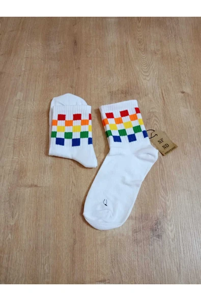 KARELİ DESENLİ PAMUKLU YUMUŞAK ÇORAP ARAKONÇ KADIN BEYAZ SOKET ÇORABI 36-40 - Resim 2