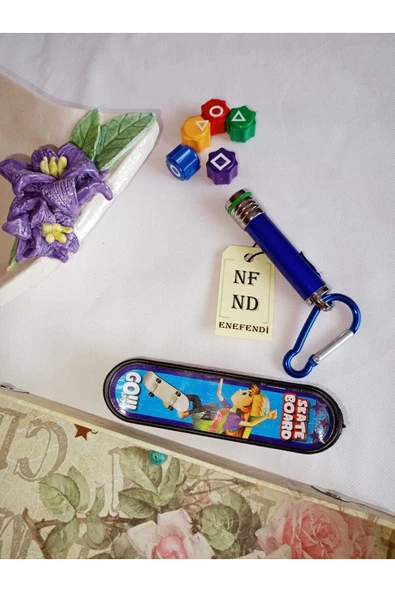 3lü Set Squıd Game 5 Taş Oyun Taşları Poşetli 1 Adet Parmak Kaykay 1 Adet Lazer(3İN1) Hediye Kutulu - Resim 6