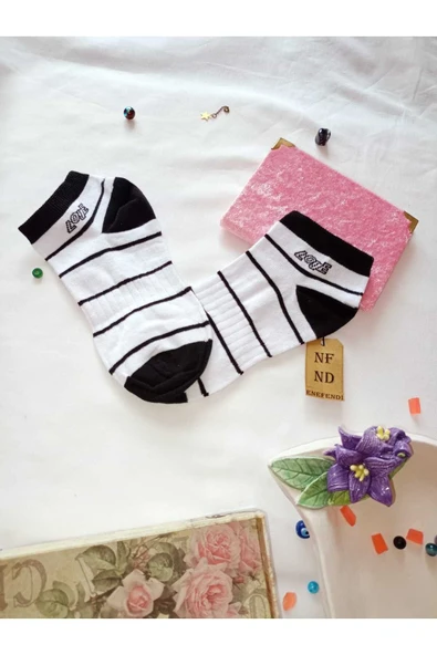 2 ÇİFT ÇORAP PAMUKLU BURUN DİKİŞSİZ PATİK YUMUŞAK KISA KONÇ KADIN ÇORABI 36-40 SİYAH BEYAZ - Resim 3