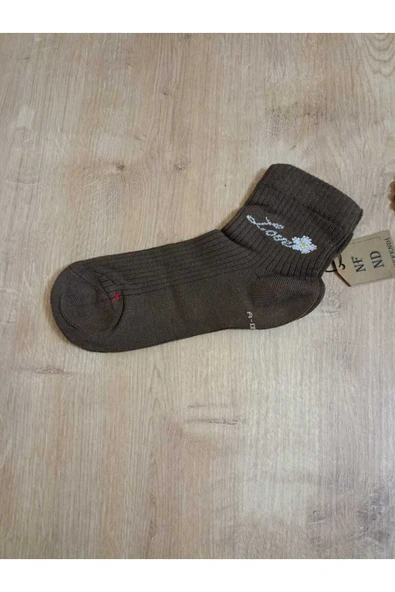 TAŞLI LOVE ÇİÇEK DESENLİ KOKULU LİKRALI KISAKONÇ ÇORAP DİKİŞSİZ PAMUKLU KAHVERENGİ KADIN ÇORABI 3640 - Resim 4