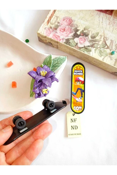 2li Set Stres Topu 6.3 Cm Çapında Dünya Haritalı Ve Plastik Parmak Kaykay 10 Cm Hediye Oyuncak - Resim 3