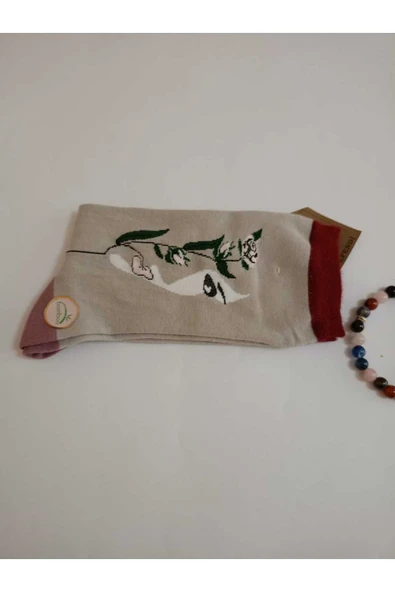 DİKİŞSİZ BAMBU ÇORABI KADIN YÜZÜ DESENLİ GRİBEYAZ YUMUŞAK KADIN ÇORAP 36-40 - Resim 3