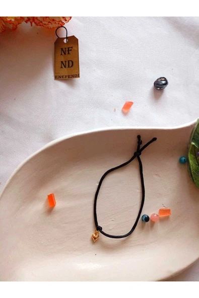 BİLEKLİK KARTLI KALPLİ METAL ALTINSARISI HEDİYELİK ŞANS BEREKET ARKADAŞ BİLEKLİĞİ SİYAH İP - Resim 3