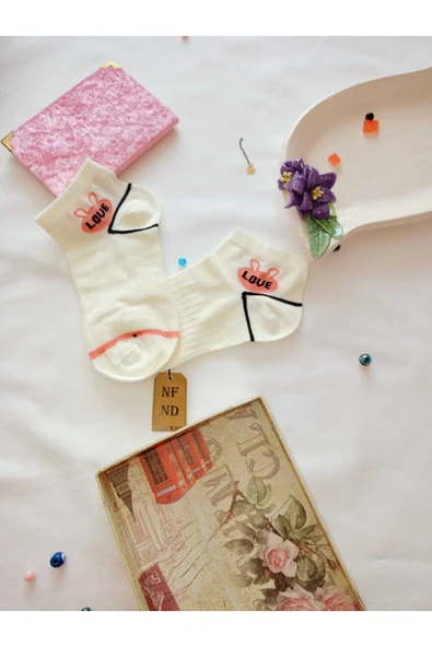 KADIN ÇORAP PATİK YUMUŞAK PAMUKLU KISA KONÇ BURUN DİKİŞSİZ DESENLİ ÇORABI 36-40 TEK ADET ürün görseli 1