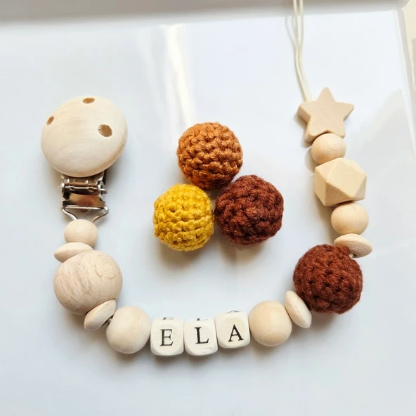 Hellemyst Yıldızlı Kahverengi Isimli Bebek Emzik Zinciri Askısı Doğal Ahşap ürün görseli 1