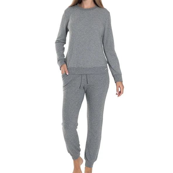 Confeo 840-803 Kadın Bi̇si̇klet Yaka Uzunkol Pi̇jama Takım ürün görseli 1