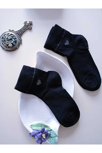 Likralı Pamuklu Kokulu Taşlı Kalpli Burun Dikişsiz Çorap Siyah Kadın Çorabı 36-40 ürün görseli 1