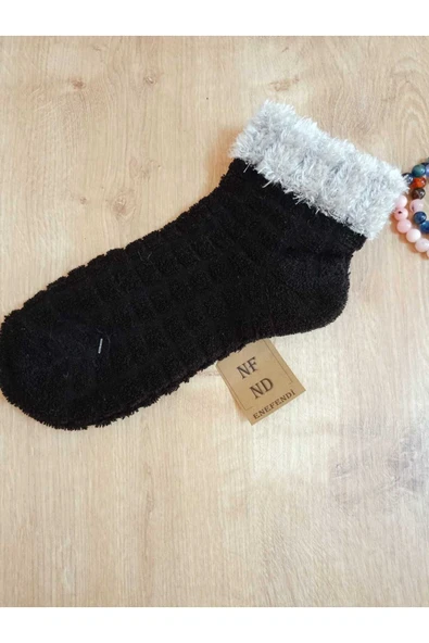 KOKULU SICAK YILBAŞI  HAVLU TAY TÜYÜ  PATİK KABARTMALI  YUMUŞAK SÜSLÜ SİYAH ÇORAP 36-40 ürün görseli 1