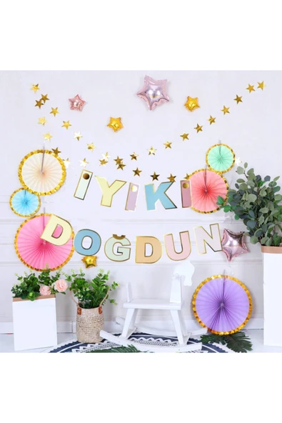 Big Party Iyi Ki Doğdun Varak Baskılı Makaron Banner ürün görseli