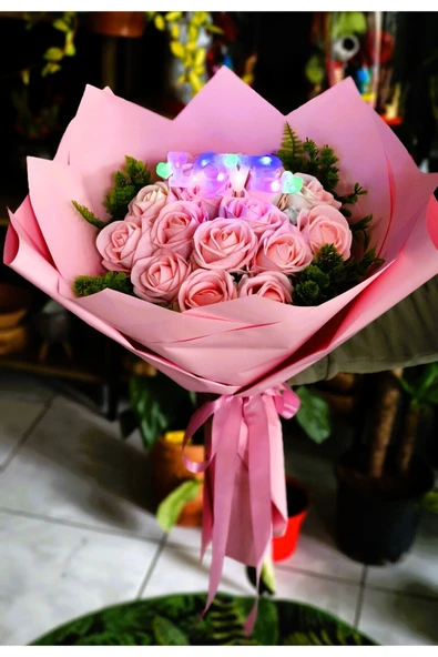 KibarGsmMarket 15'Lİ PEMBE KADİFE GÜL BUKETİ IŞIKLI LOVE YAZILI ÖZEL GÜN HEDİYESİ - Resim 4