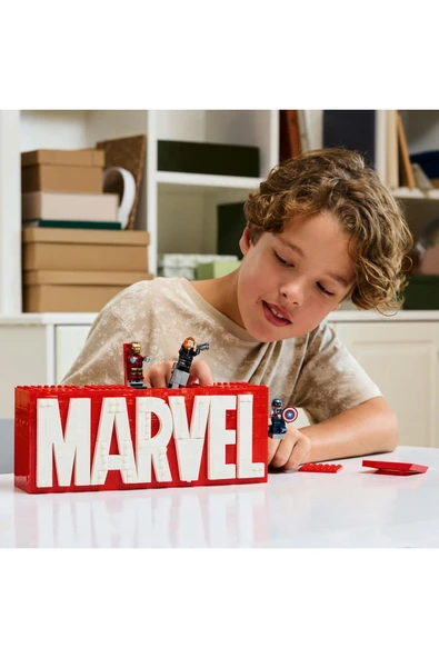 LEGO ® Marvel: MARVEL Logosu ve Minifigürleri 76313 – Yapım Seti (931 Parça) - Resim 8