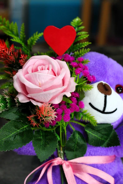 KUCAĞINDA PEMBE GÜL BUKETİ TUTAN 25cm SEVİMLİ PELUŞ AYICIK SEVDİKLERİNİZE HEDİYE - Resim 4