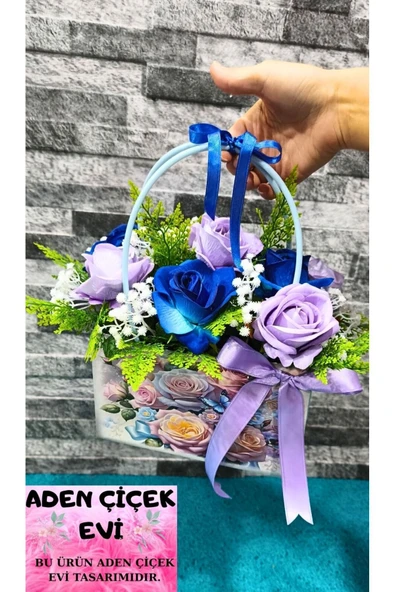 HEDİYELİK KADİFE GÜL SEPETİ ÖZEL TASARIM GÜL ARANJMANI SEVGİLİYE EŞE ÖZEL GÜN HEDİYESİ ürün görseli