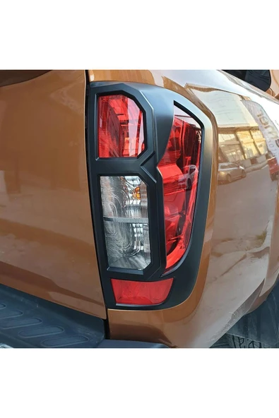 ROAL TUNİNG Navara NP300 Uyumlu arka stop çerçevesi 2015-21 ürün görseli