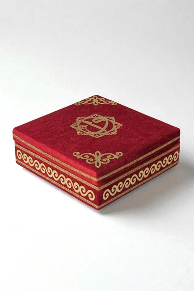 Sandıklı Kişiye Özel İsimli Seccade Seti - Hediyelik Kadife Kaplı Kuranı Kerim Seti - Bordo - Resim 6