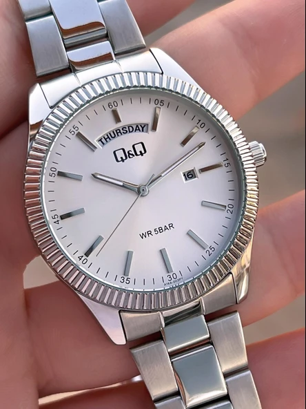 Q&Q Çelik Kordon Takvimli Kadran 2 Yıl Garantili 3 Atm Suya Dayanıklı Erkek Kol Saati QQ.E2005.A1 - Resim 3