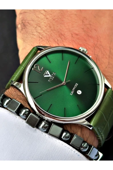 Fiesta Yeşil Renk Kayışlı Model Safir Cam Çelik Kasa Deri Kordon Erkek Kol Saati + BİLEKLİK HEDİYELİ ürün görseli 1