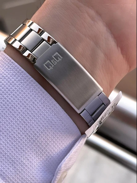 Q&Q Çelik Kordon Takvimli Kadran 2 Yıl Garantili 3 Atm Suya Dayanıklı Erkek Kol Saati QQ.E2001.A3 - Resim 4