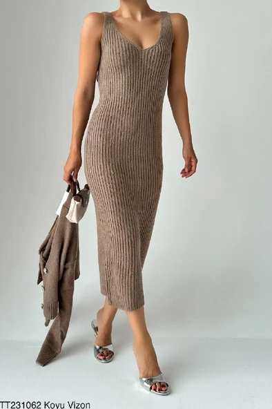 İnce Askılı Midi Boy ve Hırkalı Triko Takım - Resim 4