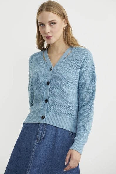 Yaka Detaylı Düğmeli Triko Hırka - Açık Mavi - Resim 3