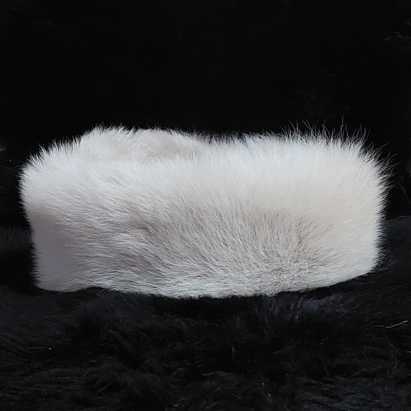 Outlet Krem Kürk Bandana ürün görseli