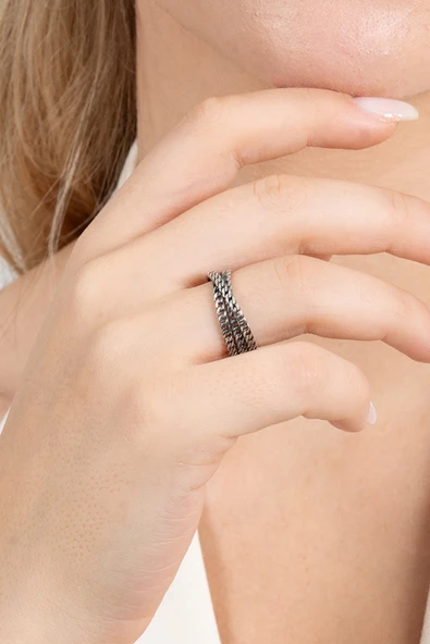 925 ayar gümüş yüzük oksitli üçlü sarmal zincir modeli ayarlamalı yüzük SGTL13121SIYAH - Resim 4