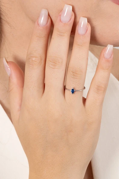 925 ayar gümüş yüzük rodyumlu markiz kesim lacivert ayarlamalı yüzük SGTL13127LACIVERT - Resim 2