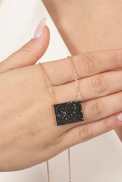 925 ayar gümüş kolye rose siyah taşlı diktörgen gecenin parıltısı kolye SGTL13134SIYAH - Resim 2