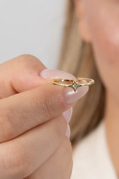 925 ayar gümüş yüzük altın yaldızlı zirkon taşlı kuzey yıldızı ayarlamalı yüzük SGTL13130GOLD ürün görseli