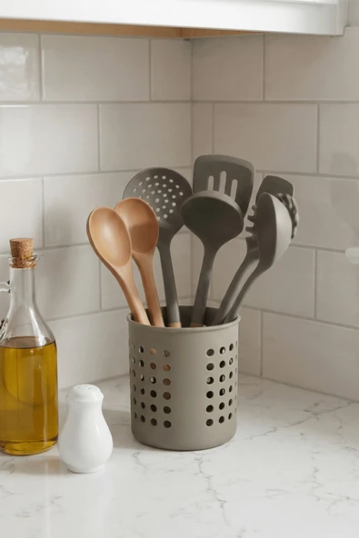 Gri - A+ Silindir Kaşıklık – Tezgah Üstü Servis Standı, Su Gider Delikli, Plastik Düzenleyici Organizer - Resim 3