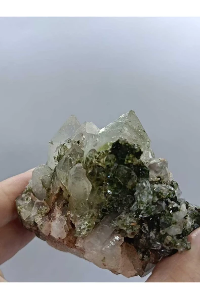 gemsartdeco Koleksiyonluk Epidotlu Kuvars Doğaltaş - Resim 2