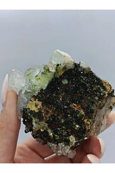 gemsartdeco Koleksiyonluk Epidotlu Kuvars - Resim 3