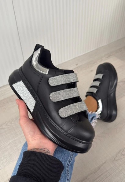 Elika Siyah Cilt Simli Cırt Cırtlı Spor Ayakkabı ürün görseli 1