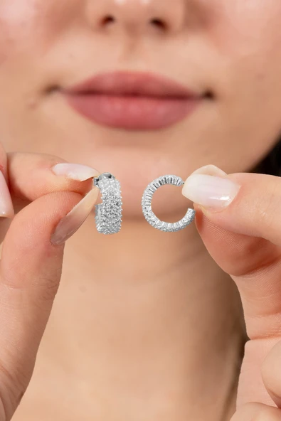 925 ayar gümüş küpe rodyumlu zirkon taşlı 3 sıra tamtur halka küpe SGTL13163RODAJ ürün görseli