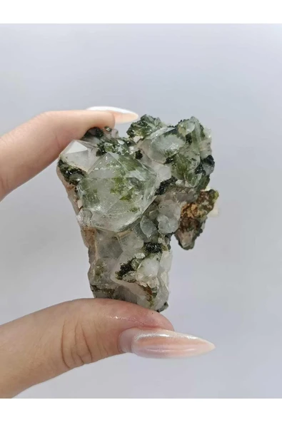 gemsartdeco Koleksiyonluk Epidotlu Kuvars Doğaltaş ürün görseli 1