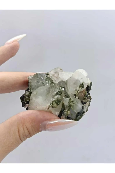 gemsartdeco Koleksiyonluk Epidotlu Kuvars Doğaltaş - Resim 2