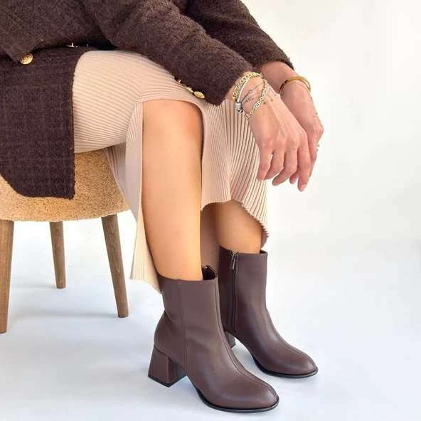 Tendy Kahverengi Cilt Topuklu Bot - Resim 4