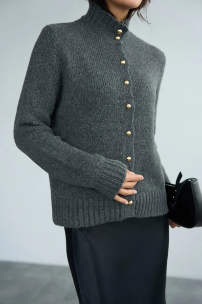 Yakalı ve Gold Düğmeli Triko Hırka Ceket - Resim 4