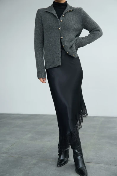 Yakalı ve Gold Düğmeli Triko Hırka Ceket - Resim 3