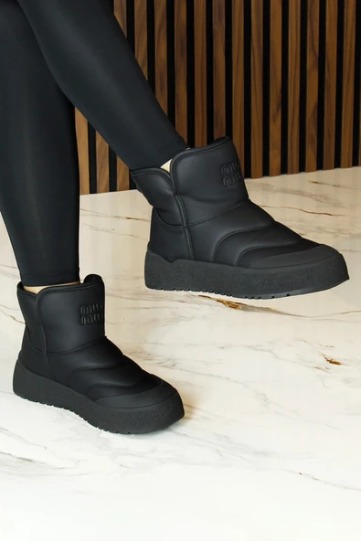 Erkan saçmacı  Siyah Vegan Kürk Astarlı Yuvarlak Burun Günlük Bot ürün görseli