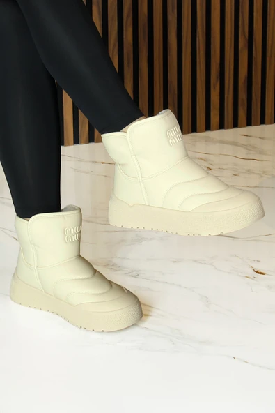 Erkan saçmacı  Bej Vegan Kürk Astarlı Yuvarlak Burun Günlük Bot ürün görseli