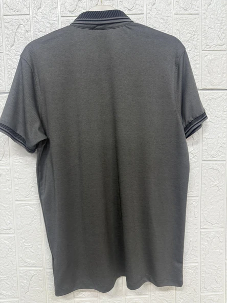 Yakası ve Kol Uçları Manşetli Polo Yaka Düğmeli Tişört - Resim 2