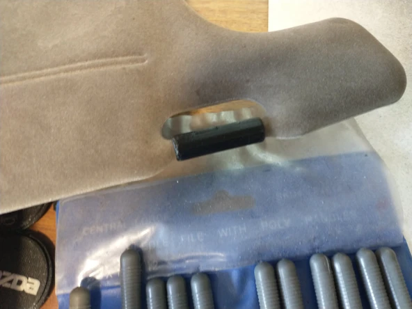 RX7 FC3S Güneşlik Ayak Aparatını tutan Kapak - 5406517 ürün görseli 1