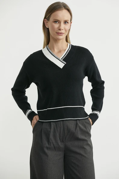 Blok Renk Kombinli Triko Kazak - Siyah ürün görseli 1